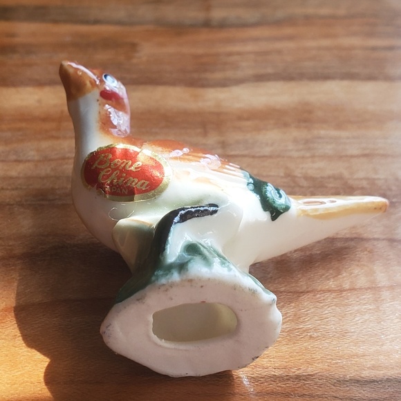 VINTAGE HOUSE FINCH BONE CHINA COLLECTABLE - Picture 4 of 4